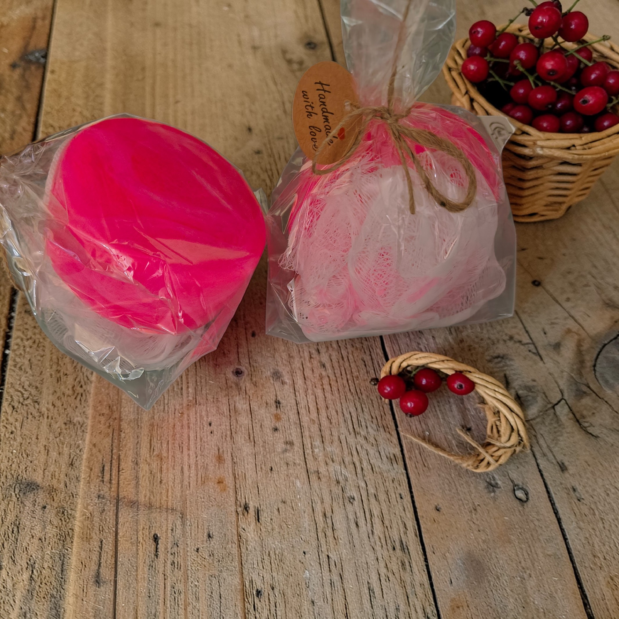 Love U Berry Much Bath Luffas